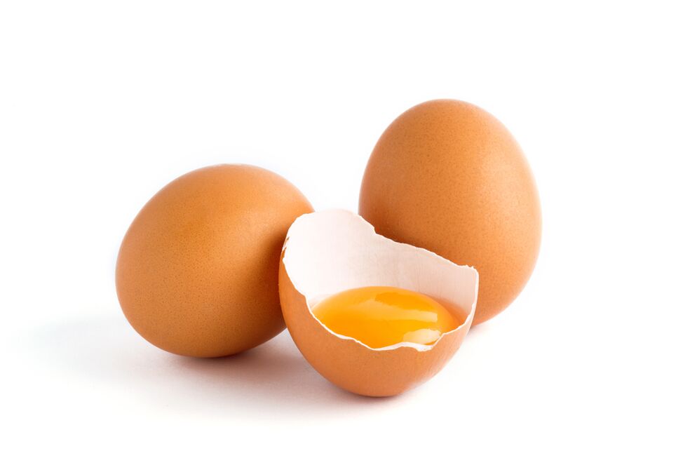 Telur memiliki kandungan kalori yang rendah, namun membuat Anda kenyang dalam waktu yang lama. 